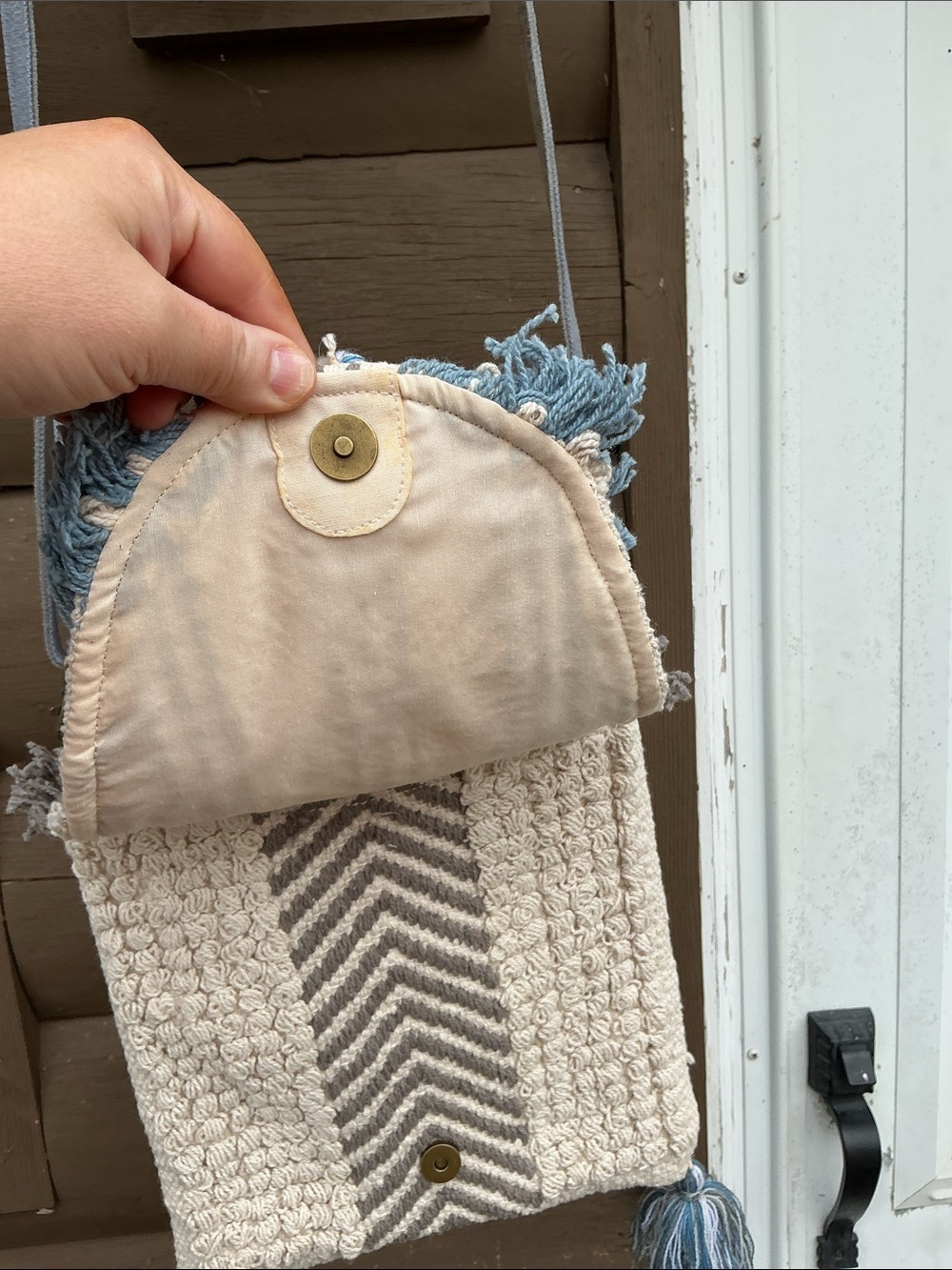 Chloe & Lex Boho Crochet Crossbody Tassel Bag Festival Coastal Cowgirl Anthro - Picture 12 of 16